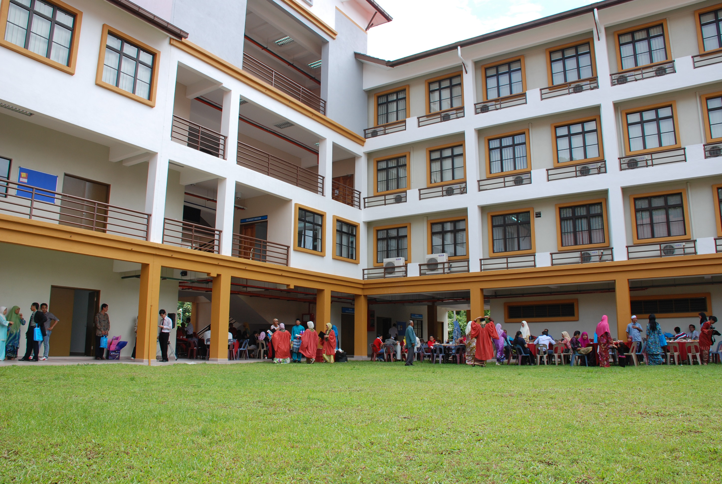 Mesra Graduan'10  0335